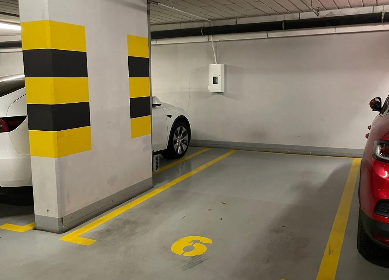 Warsaw City Center Apartment - With Free Parking 0*,  Poland